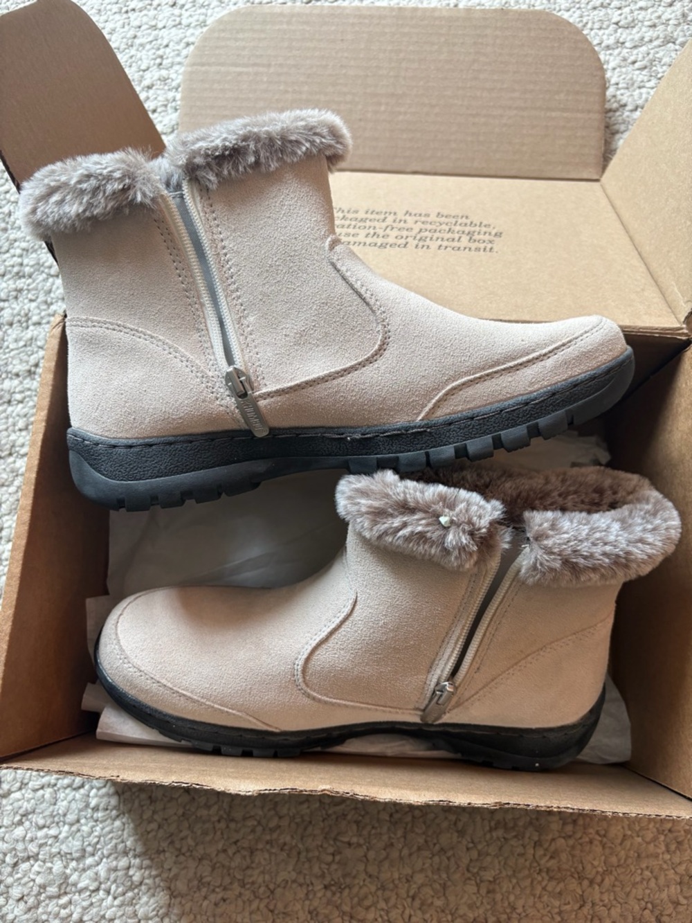 Khombu Beige Faux-Fur Winter Ankle Boots
Never worn